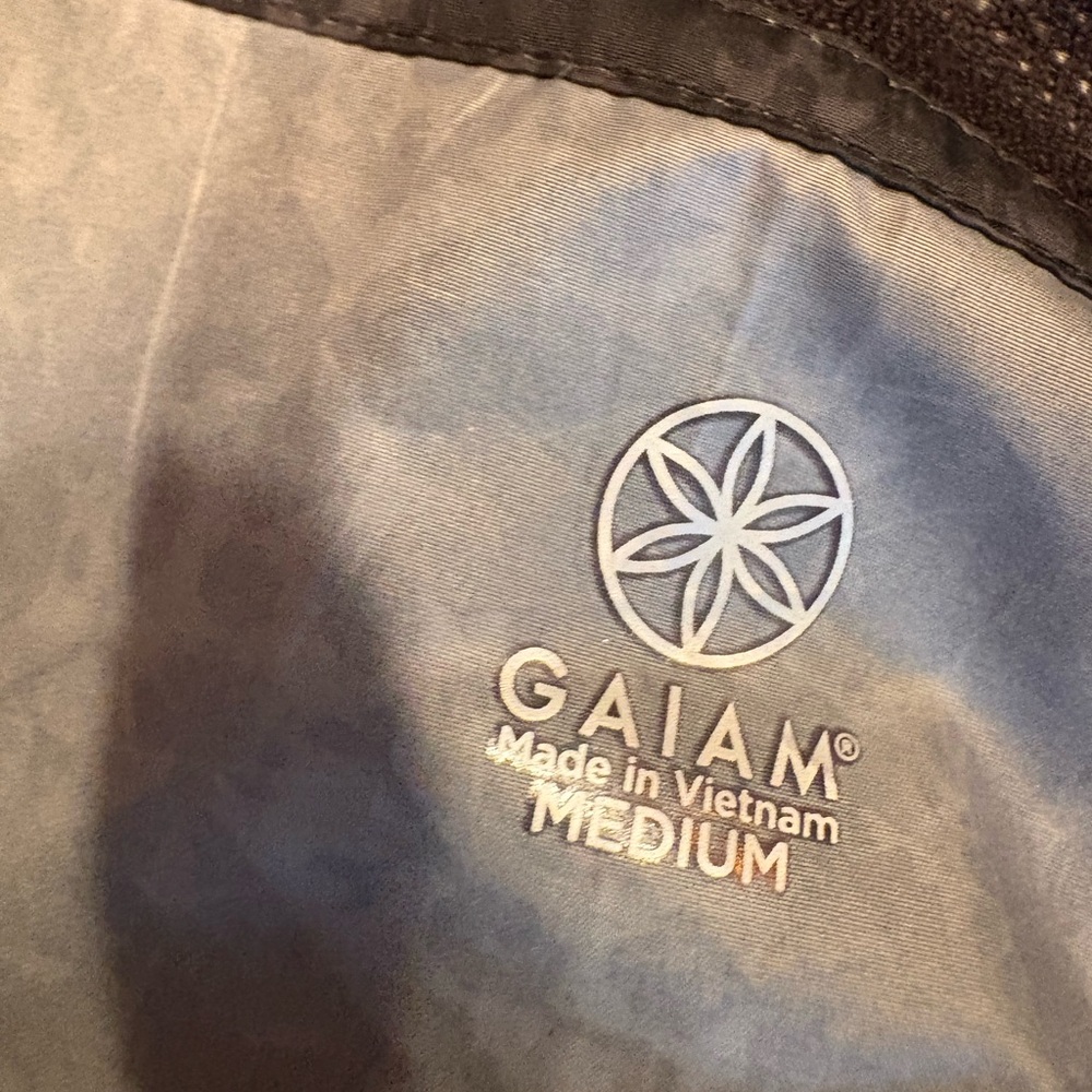 GAIAM black  windbreaker Jacket
